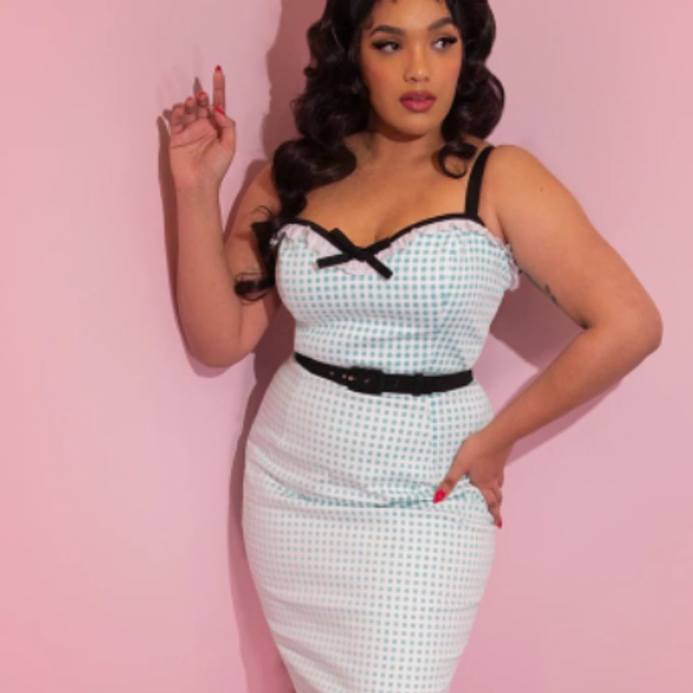 BARDOT BEAUTY WIGGLE DRESS IN BLUE GINGHAM - VIXEN BY MICHELINE PITT